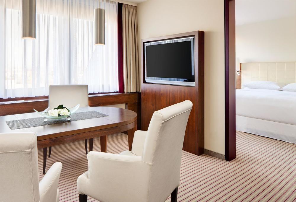 فندق فندق شيراتون ميونيخ ويستبارك المظهر الخارجي الصورة